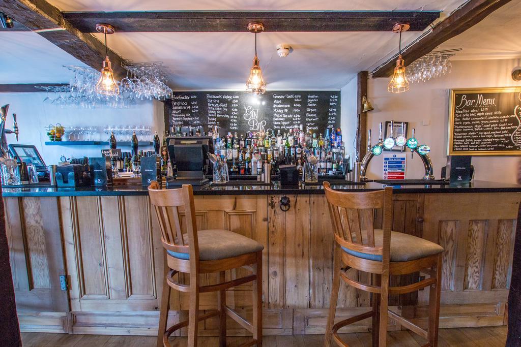 The Saracens Head Hotel Great Dunmow Kültér fotó