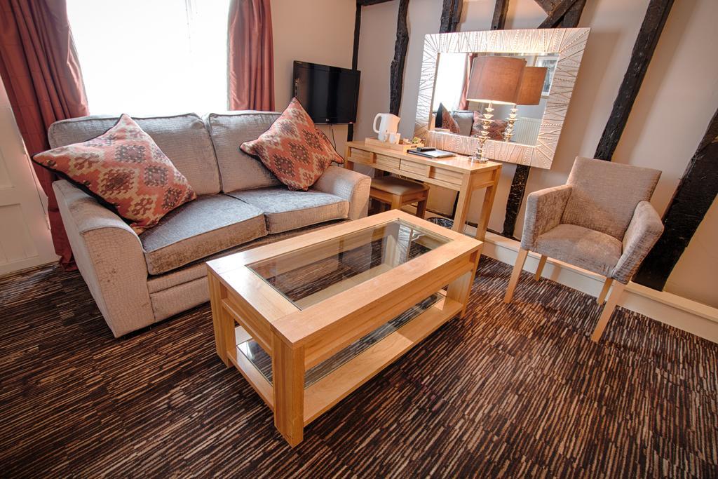 The Saracens Head Hotel Great Dunmow Kültér fotó