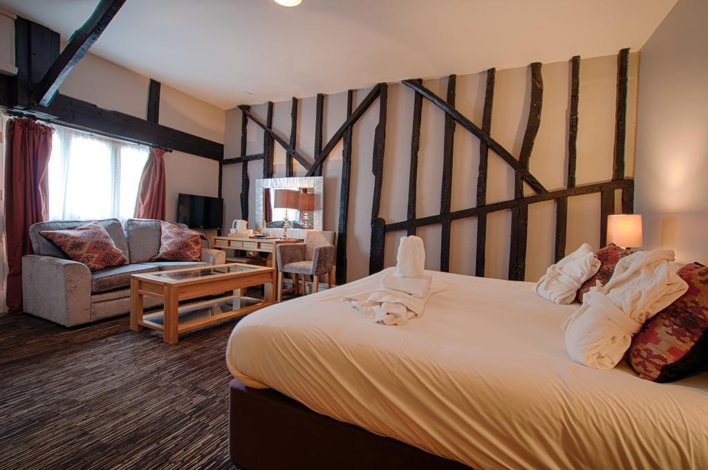 The Saracens Head Hotel Great Dunmow Kültér fotó
